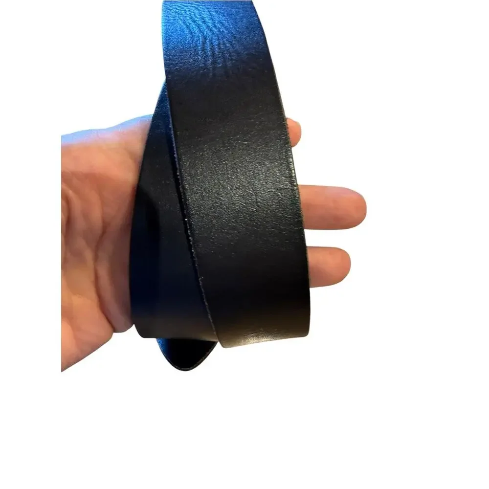 American Eagle Classic Black Leather Belt with Brass D-Ring Buckle M/L